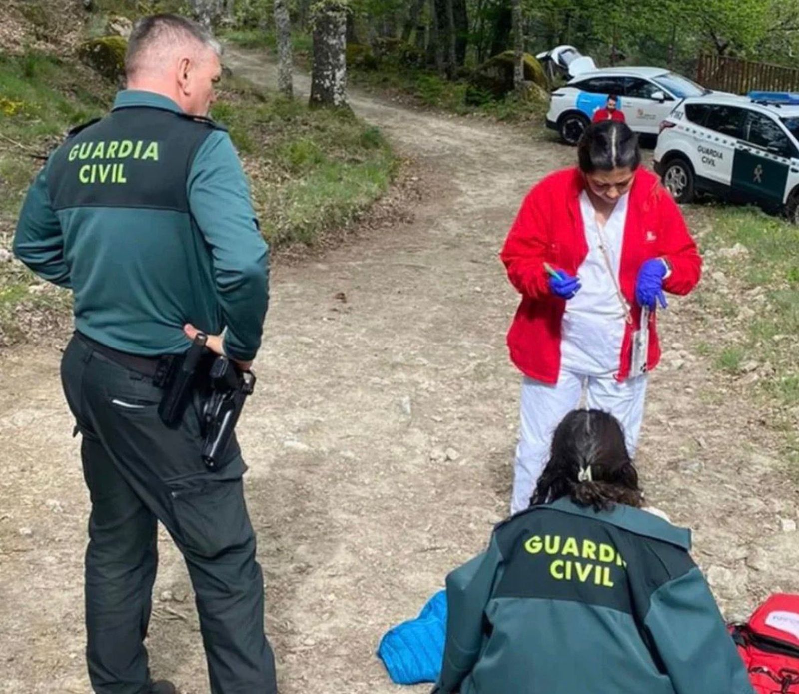 La Guardia Civil auxilia a una senderista en La Alberca