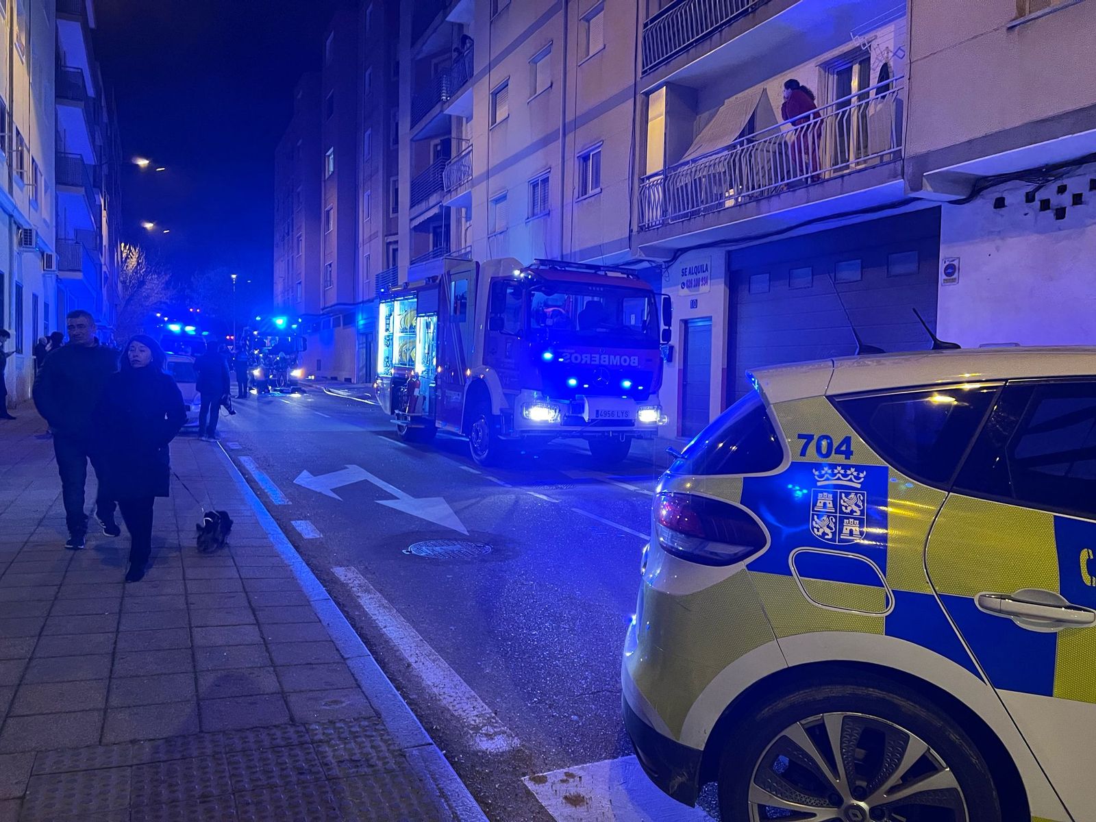 Bomberos y Policía Local desplazados en el barrio Vidal por un incendio