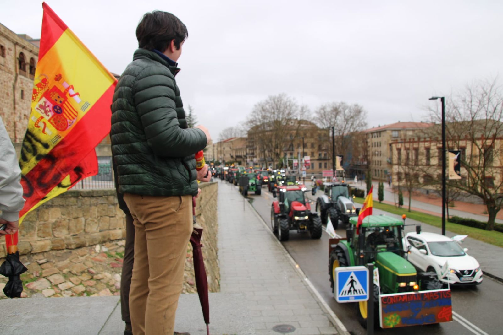 En imágenes la marcha con tractores y vehículos de campo en Salamanca en protesta contra Mercosur