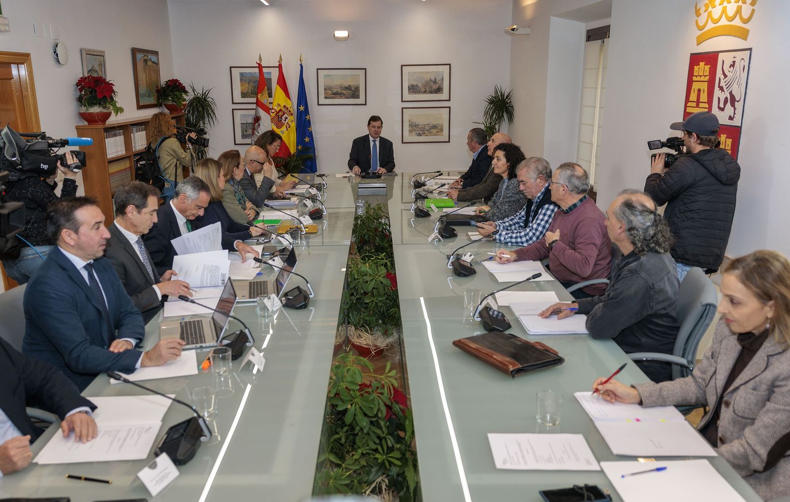 Mañueco anuncia la constitución de un Comité Técnico de expertos para la prevención, vigilancia y control de la peste porcina africana en Castilla y León