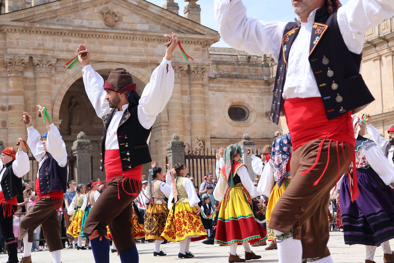 el-bolero-de-algodre-en-la-plaza-de-la-catedral-40