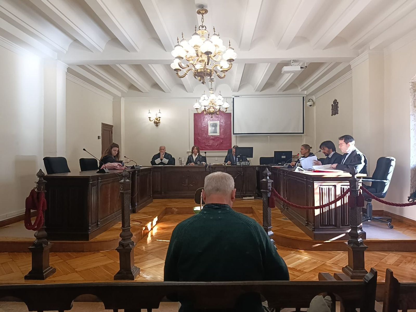 El exprofesor de Conservatorio de Música de Zamora, de nuevo en el banquillo acusado de abusos sexuales a otra alumna