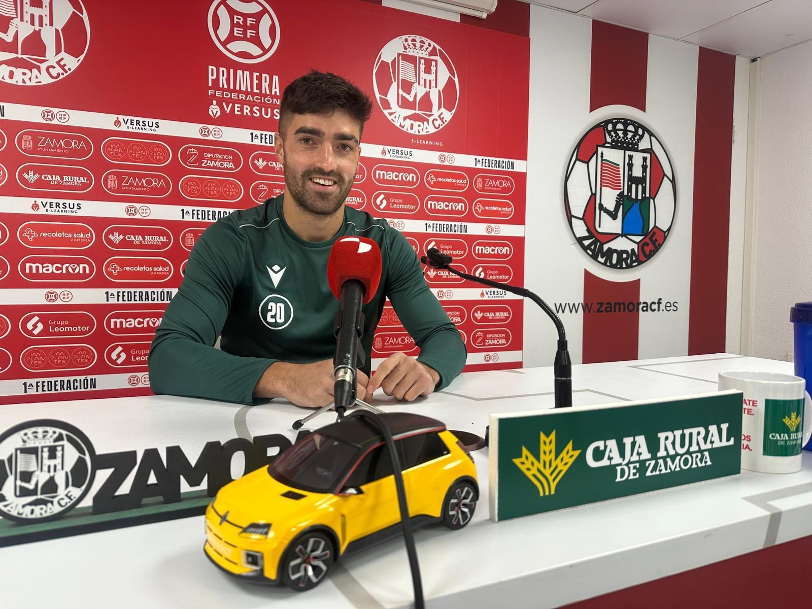 Miki Codina en rueda de prensa previa al Cacereño