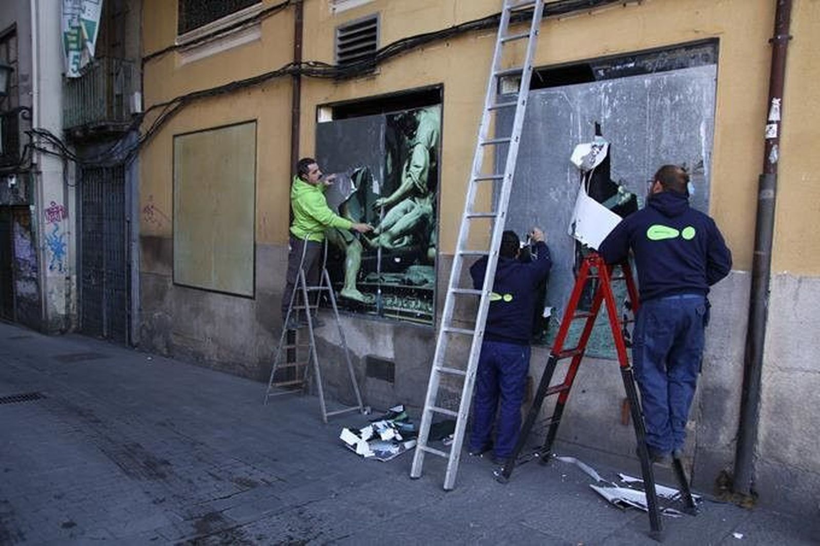 Los vinilos fotográficos de la ciudad se renuevan con la llegada de la Semana Santa