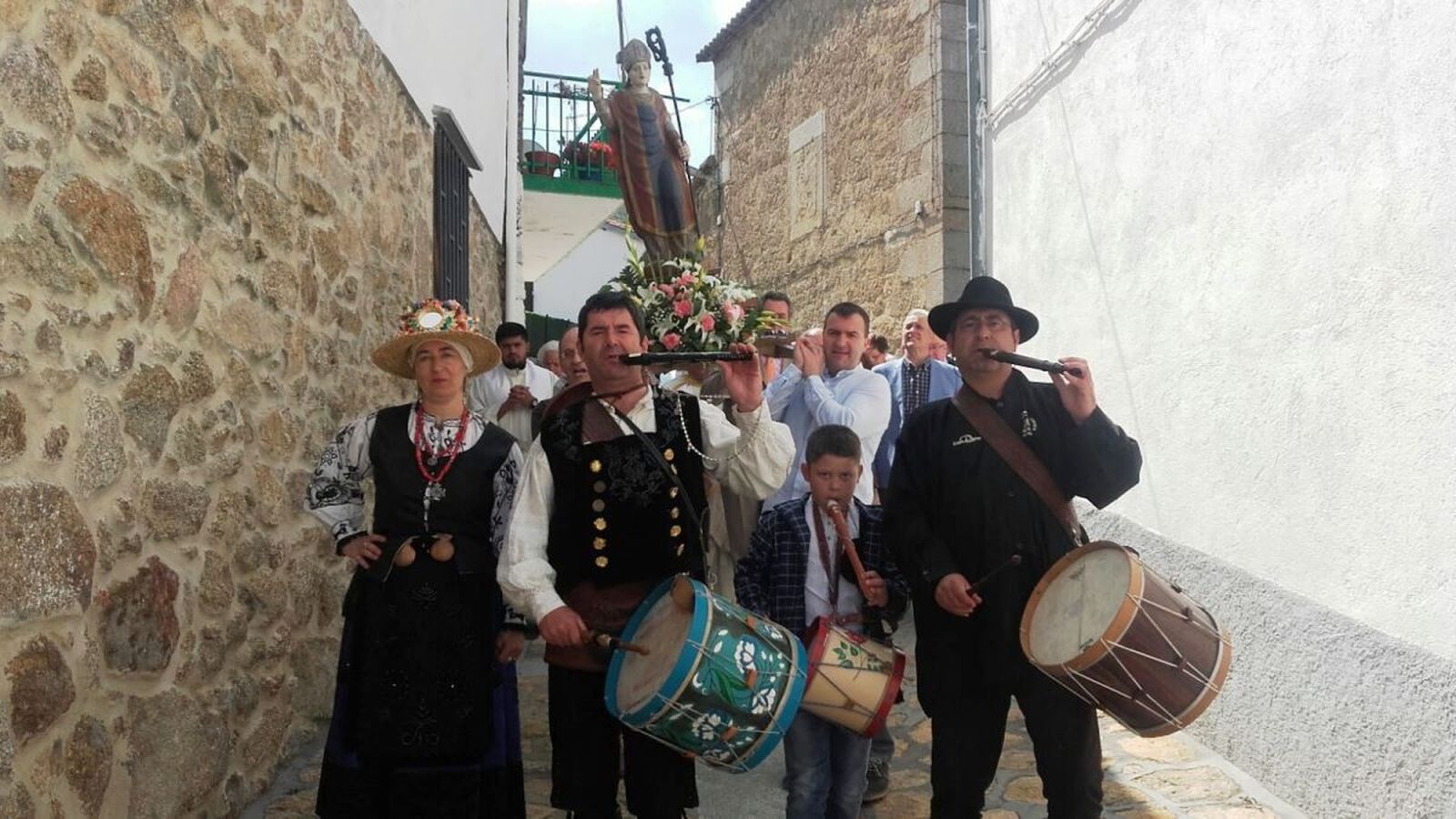 Aa7048b9 7abd 45a4 b724 f2e4aec5637a