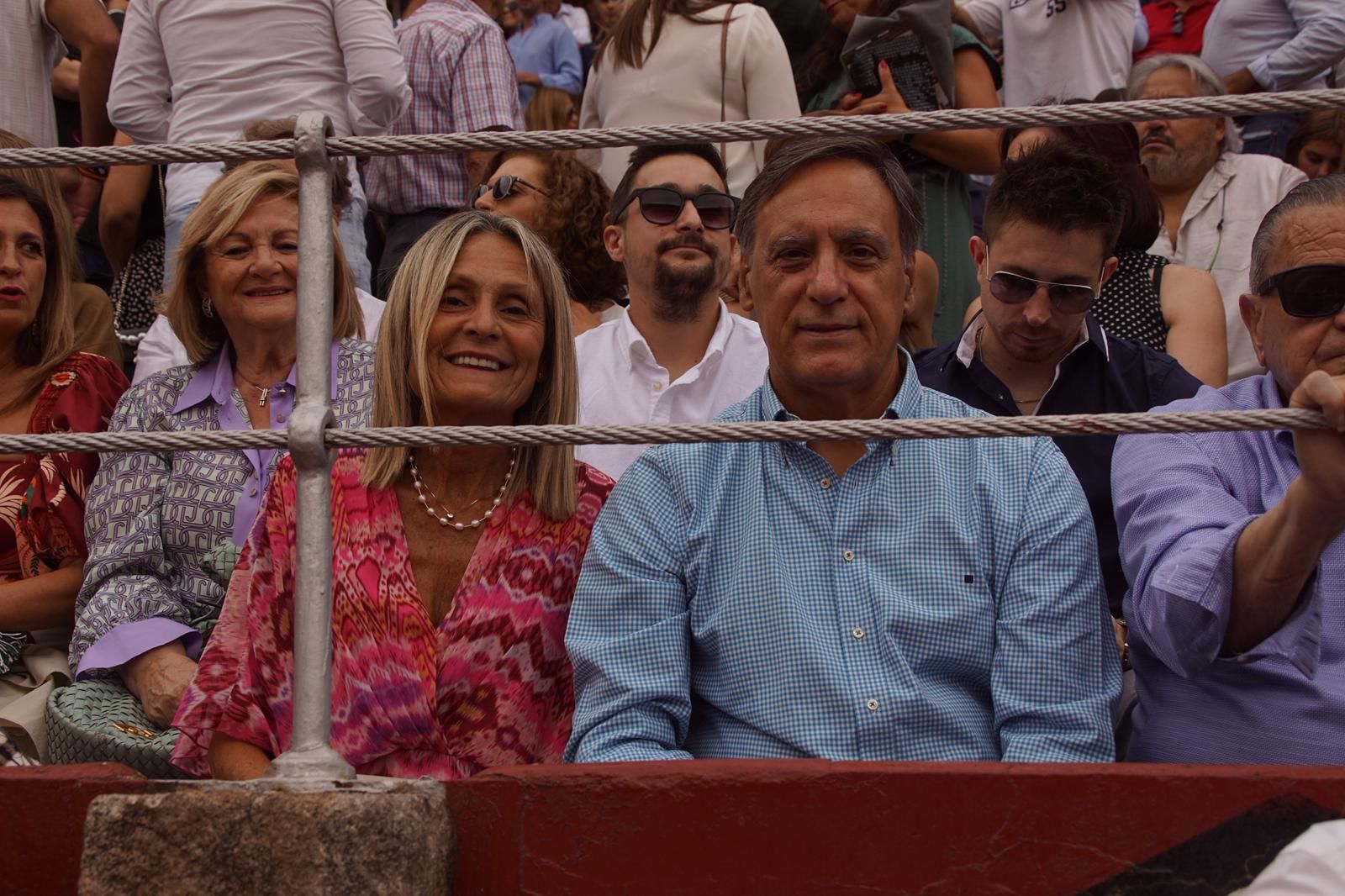 Gran ambiente en La Glorieta para la tarde de toros de Morante de la Puebla, Ismael Martín y Marco Pérez