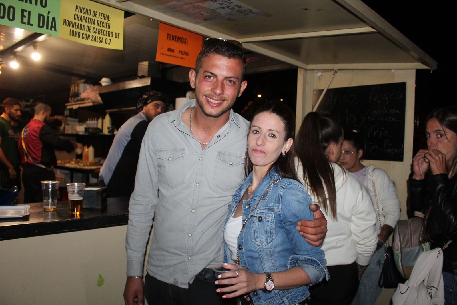 Ambiente en la Feria de Día en la tarde de este lunes