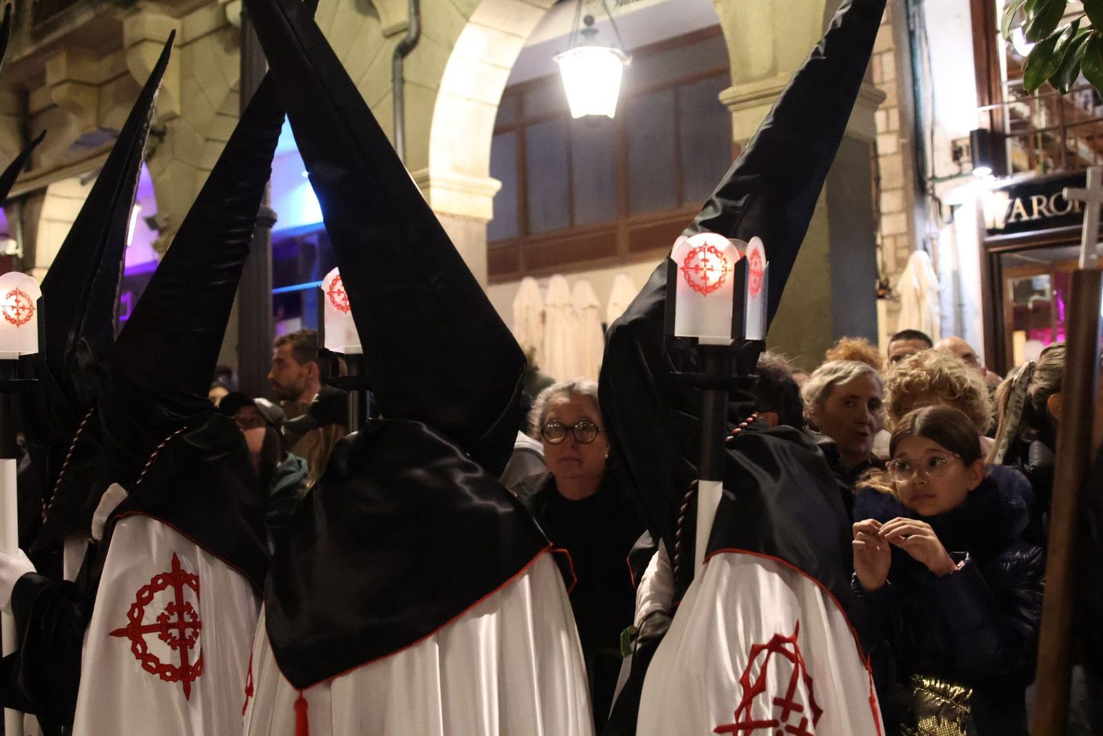 GALERÍA | Revive en imágenes la procesión de Jesús en su Tercera Caída