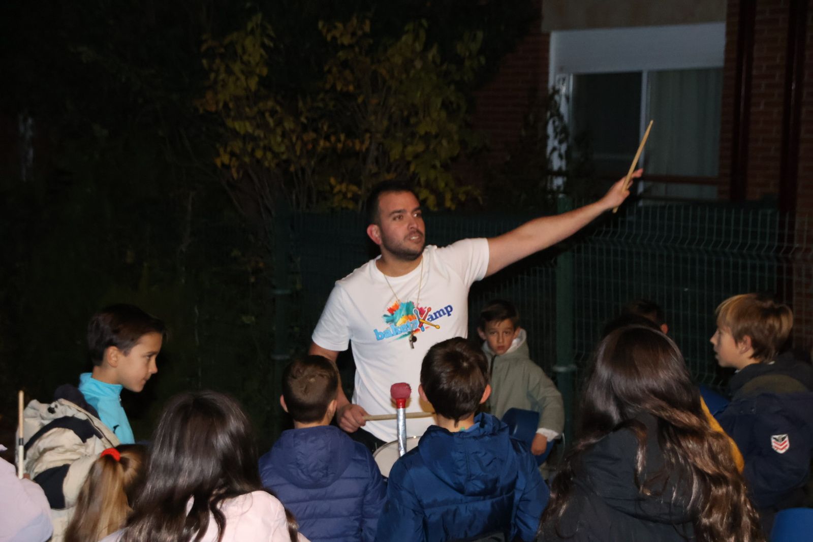 Pasacalles, batucada día Santa Cecilia
