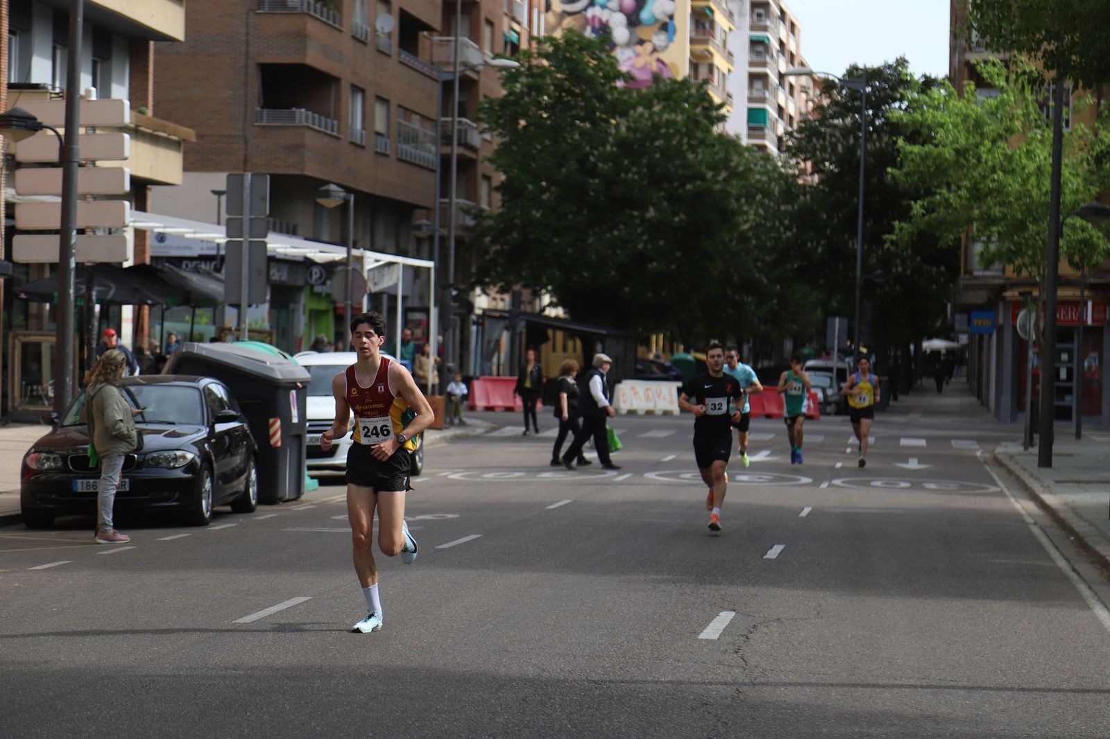 Carrera y marcha por el Día de Castilla y León en Zamora
