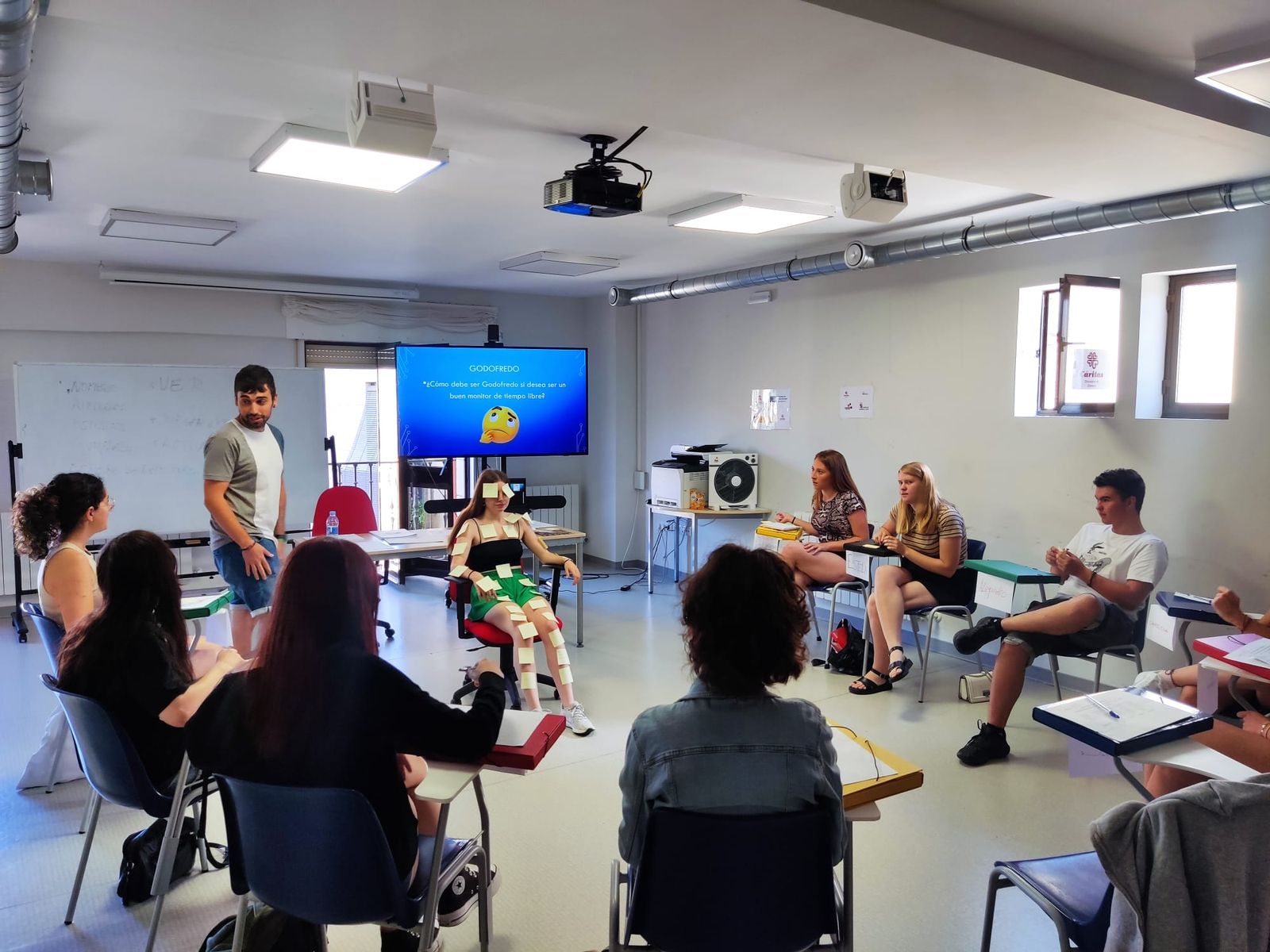 AZEMUR celebra su cuarto de siglo con múltiples actividades en el Seminario de San Atilano. AZEMUR celebra su cuarto de siglo con múltiples actividades en el Seminario de San Atilano.
