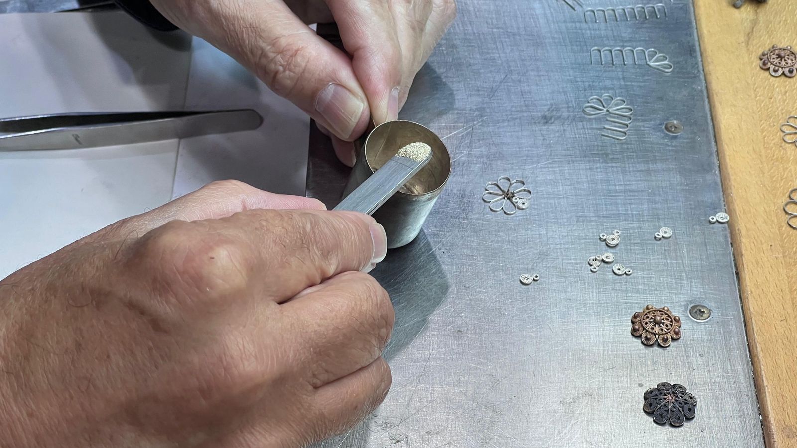 Taller de filigrana charra