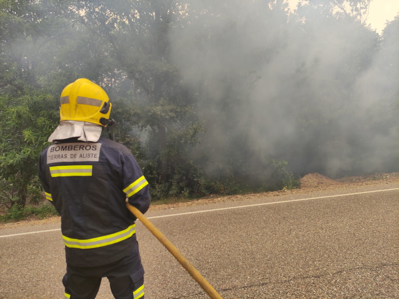 trabajos-contra-el-fuego-de-la-carretera-de-mahide-3