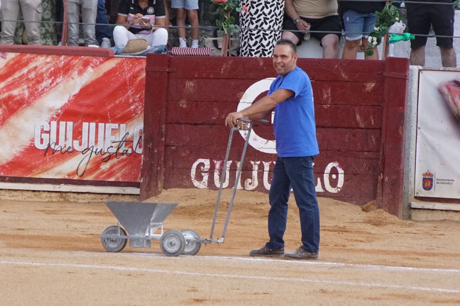 : Emilio de Justo y Diosleguarde cierran en hombros una feria de Guijuelo marcada por las despedidas de El Capea y Javier Castaño