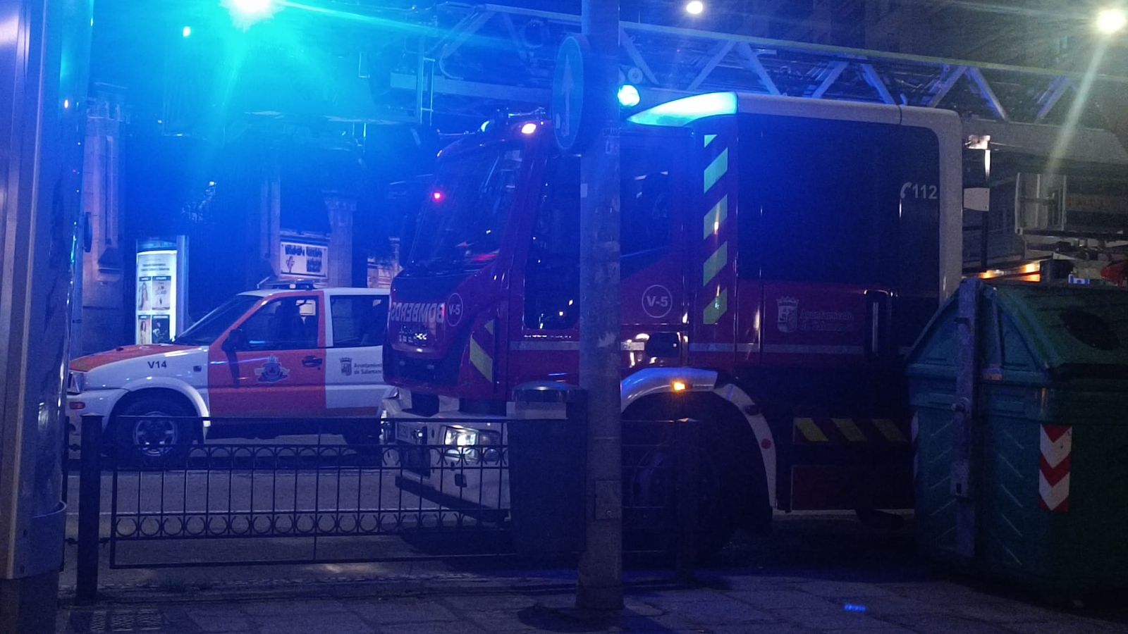 un-patinete-se-incendia-dentro-de-un-escaparate-en-el-paseo-de-carmelitas-9