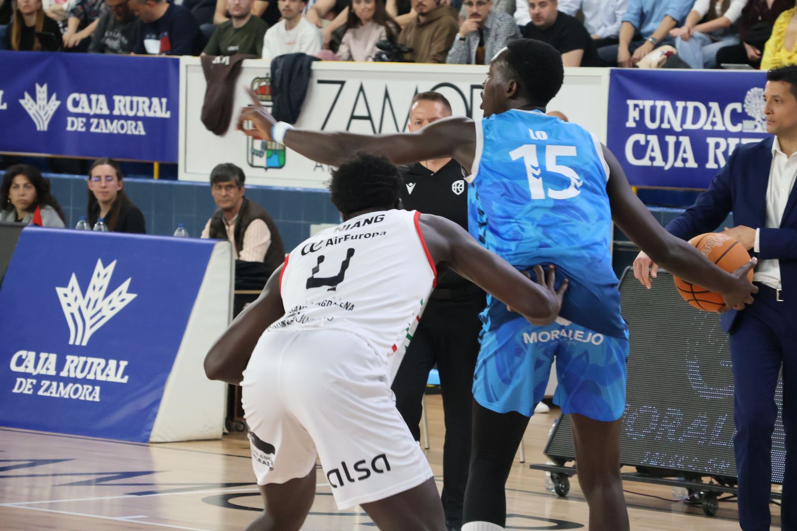 GALERÍA | El encuentro entre el CB Zamora y el Mallorca Basket, en imágenes