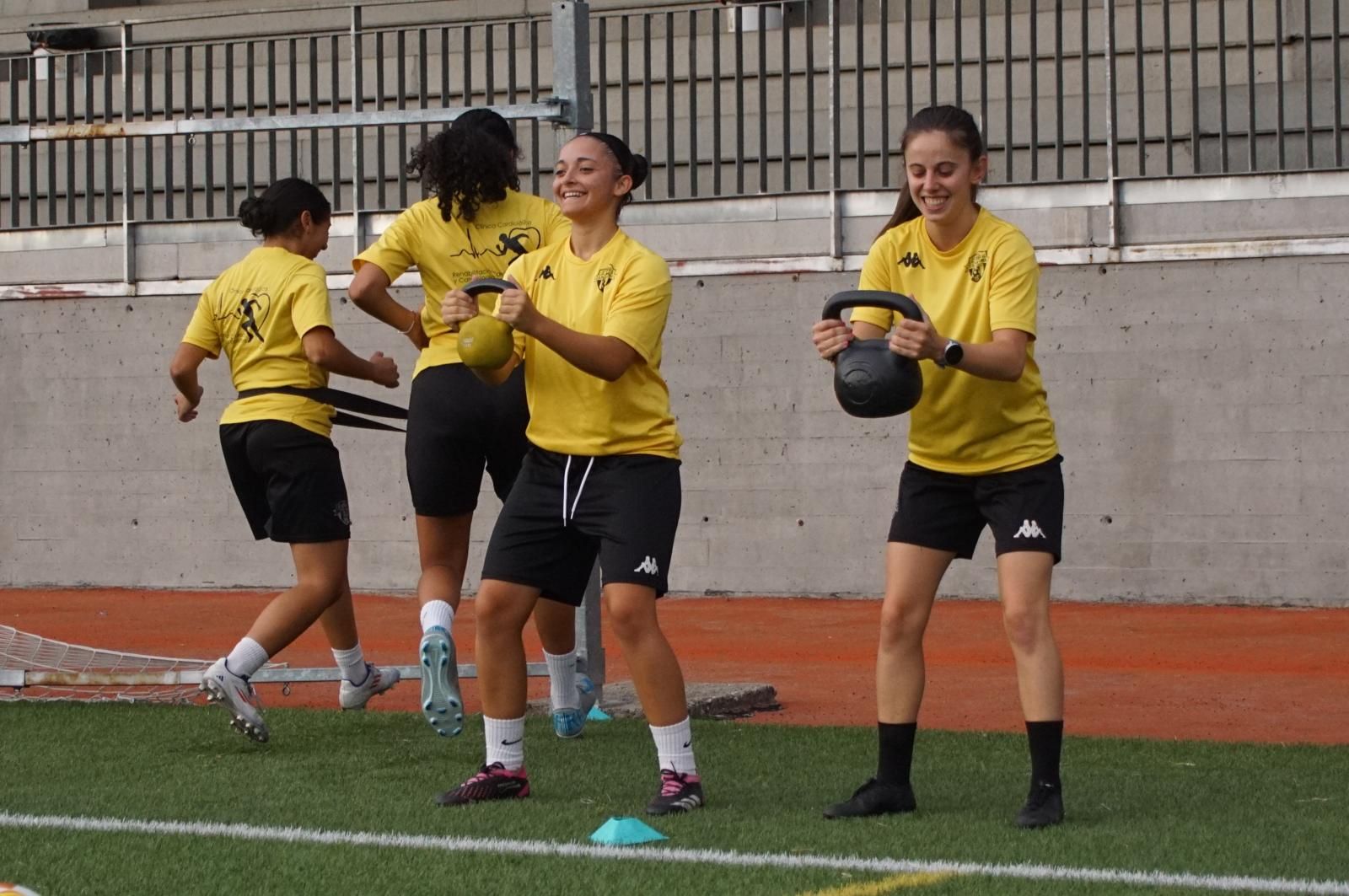 El Salamanca Fútbol Femenino. Primer entrenamiento de la pretemporada.