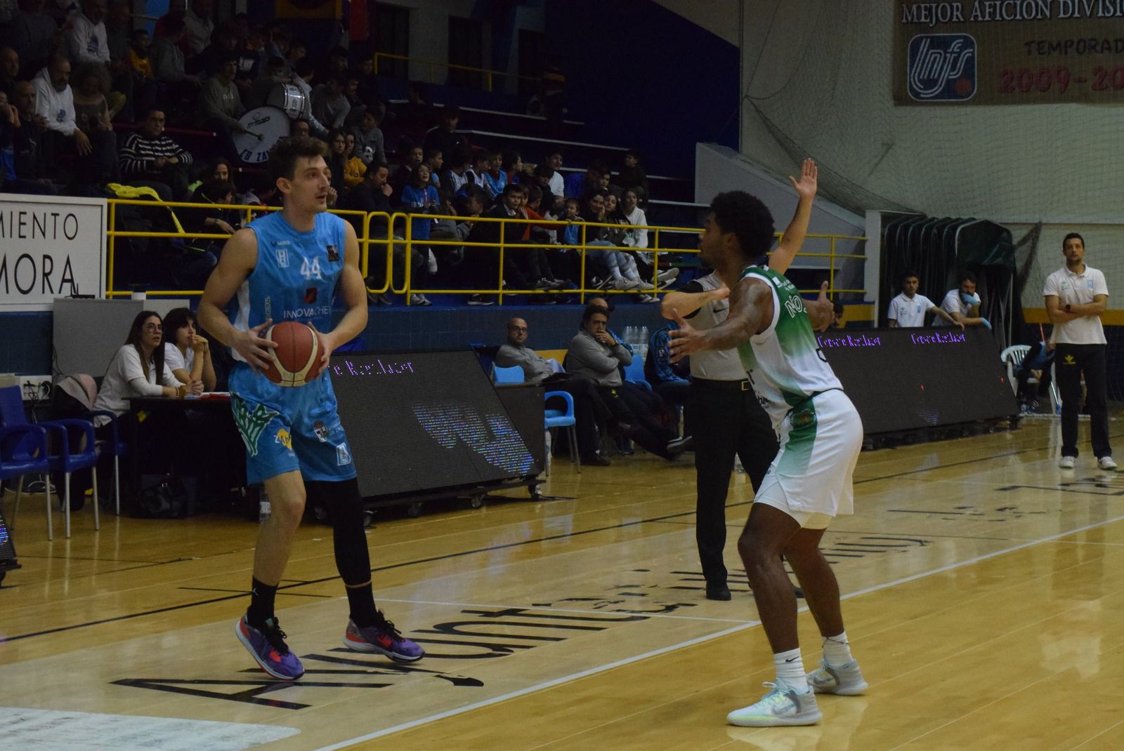 CB Zamora La Roda (43) CB Zamora La Roda (43)