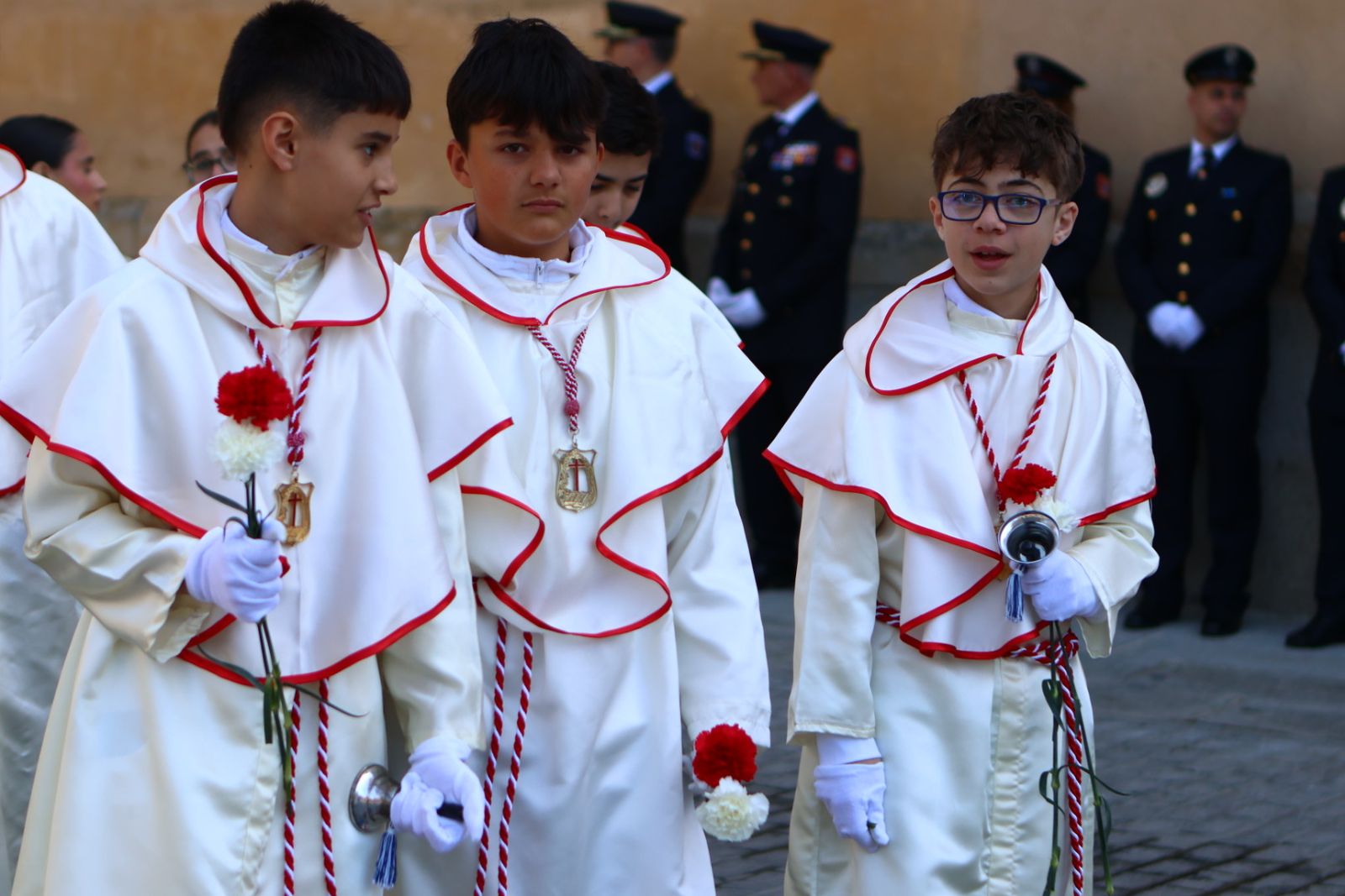 Procesión del encuentro de Nuestra Señora de la Alegría y Jesús Resucitado en el Domingo de Resurrección en Salamanca