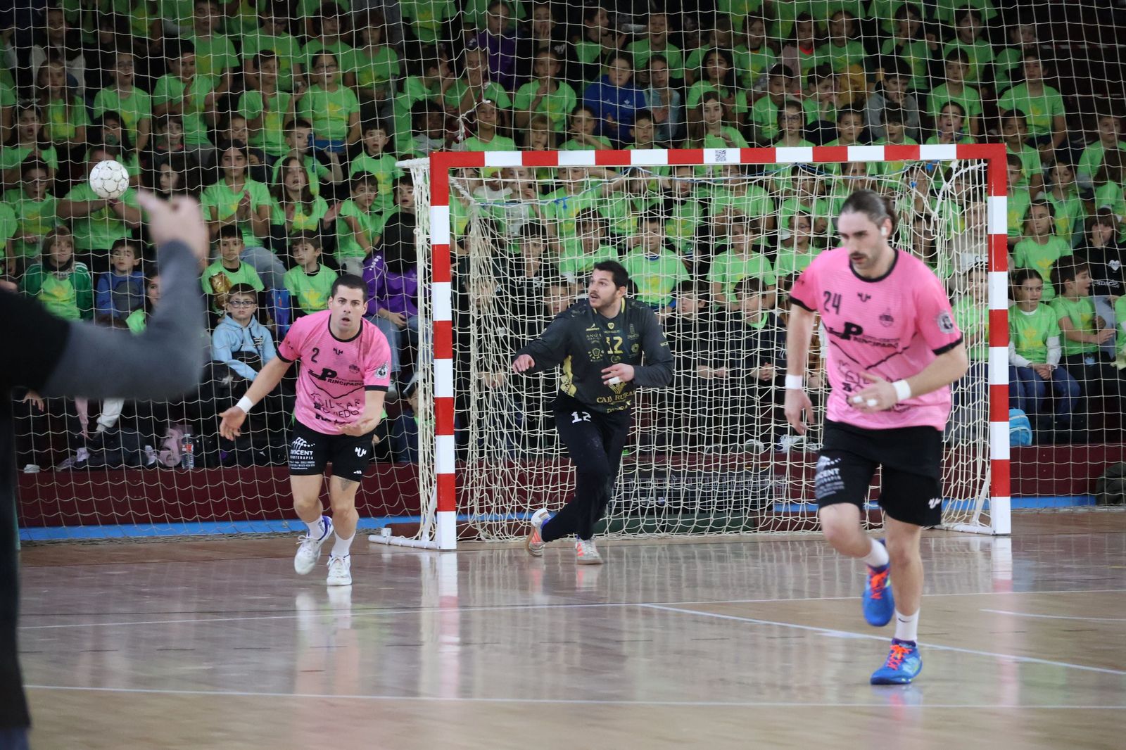 GALERÍA | El BM Zamora se juega consolidar el liderazgo frente a los asturianos del Auto-Center Principado Vetusta