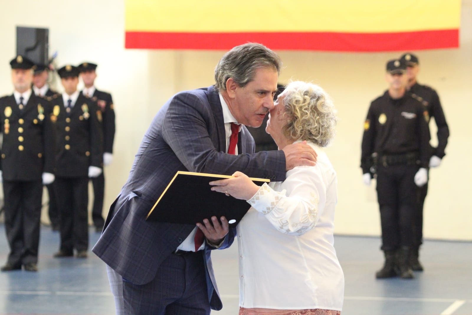 la-policia-nacional-de-salamanca-los-angeles-custodios-70