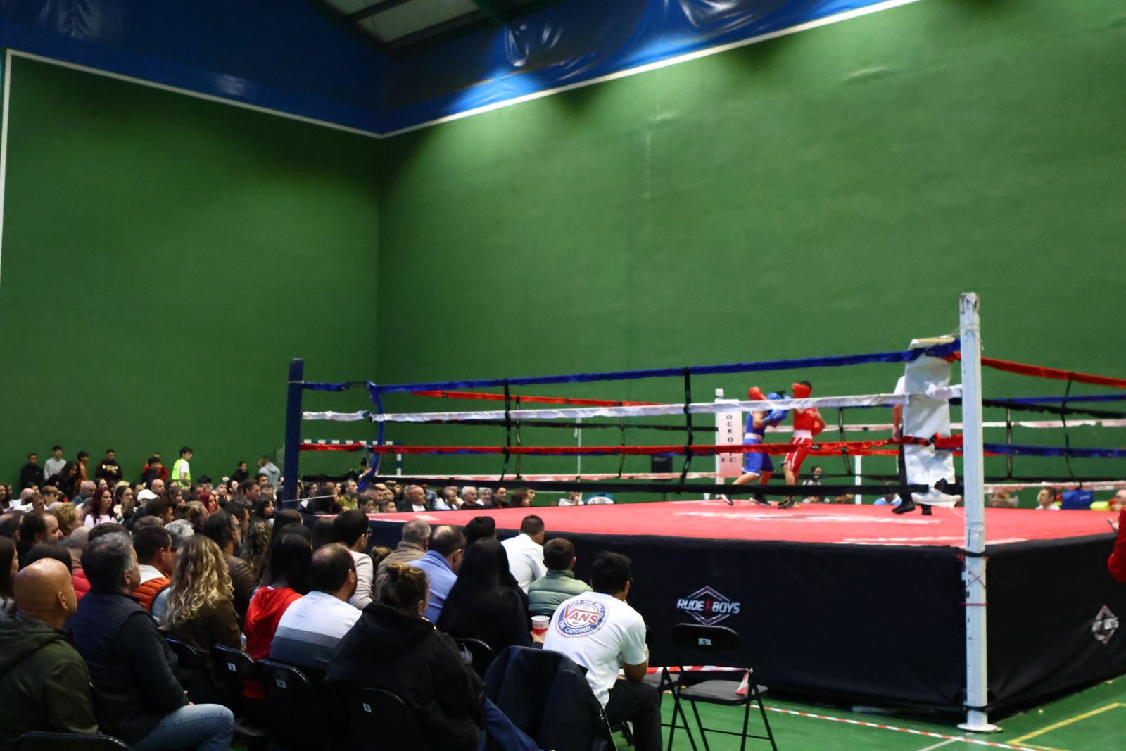 Velada de Boxeo en el Pabellón de San José