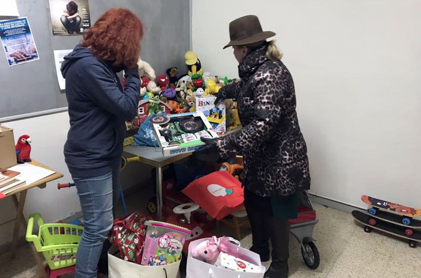 Entrega juguetes compartimos contigo