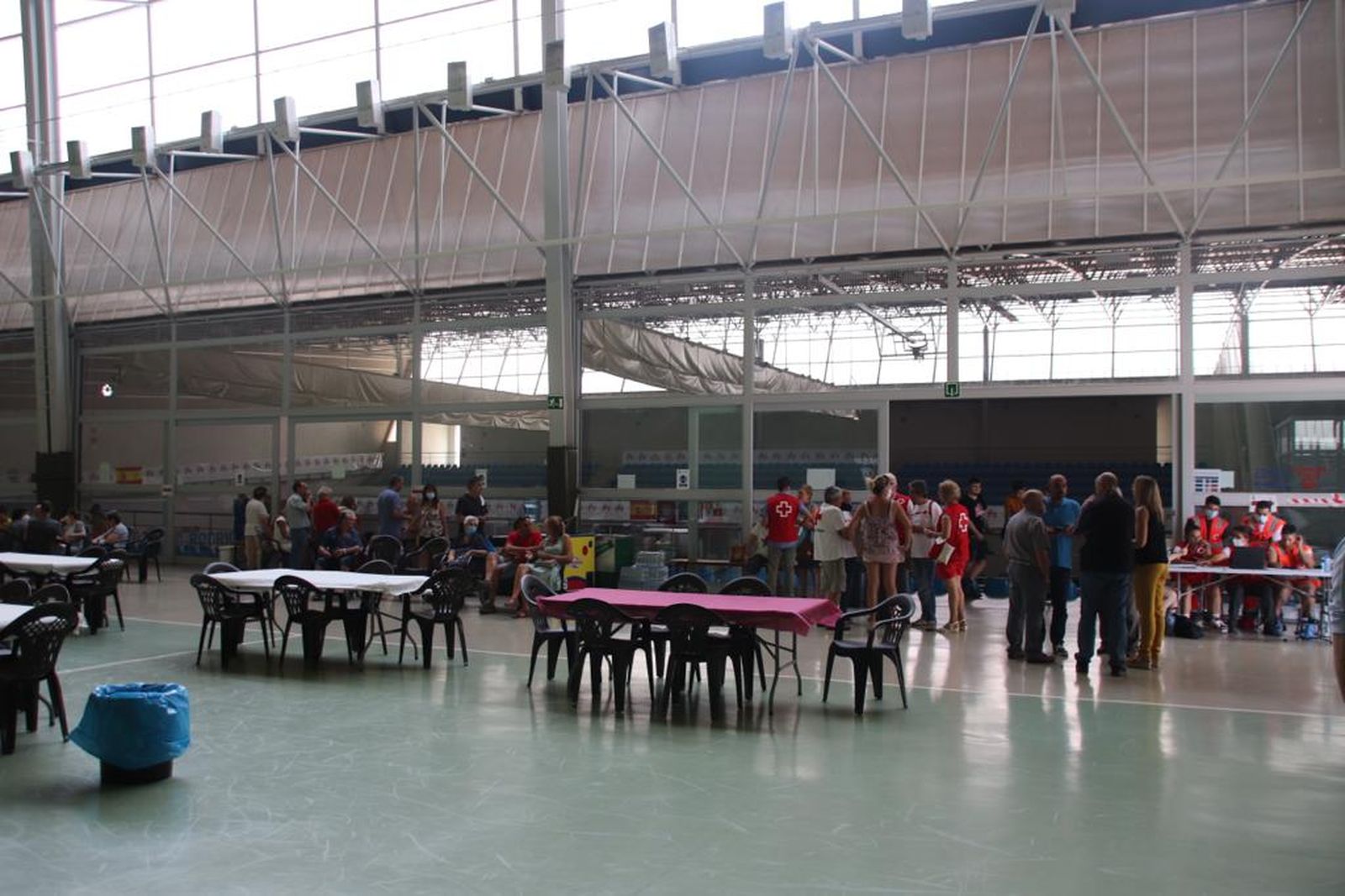 vecinos-de-monsagro-evacuados-en-el-pabellon-de-ciudad-rodrigo-foto-s24h-6