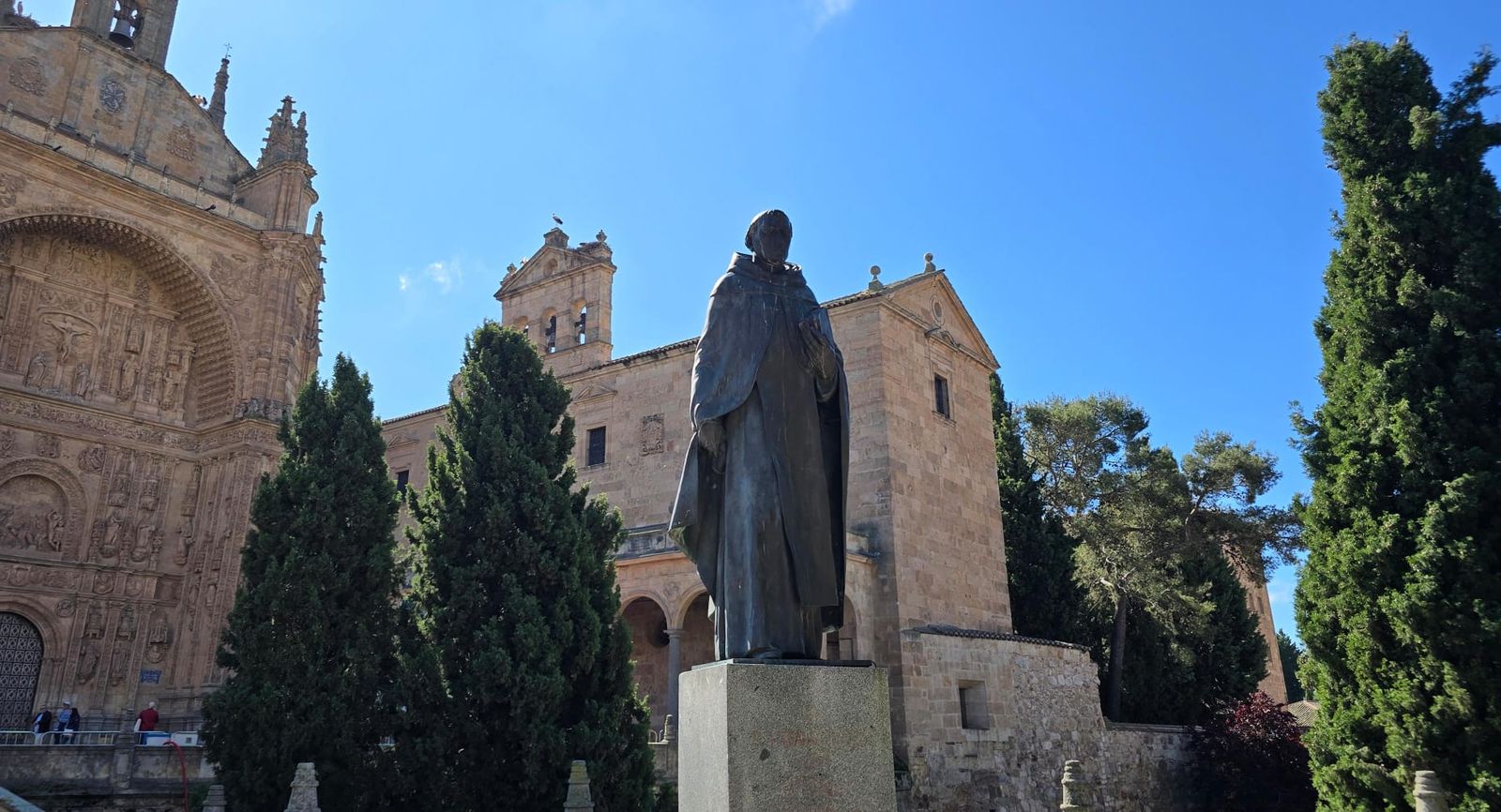 Monumento a Francisco de Vitoria en Salamanca