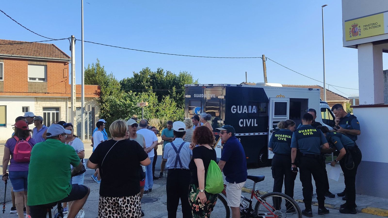 Puesto de mando de la Guardia Civil instalado en Camarzana de Tera