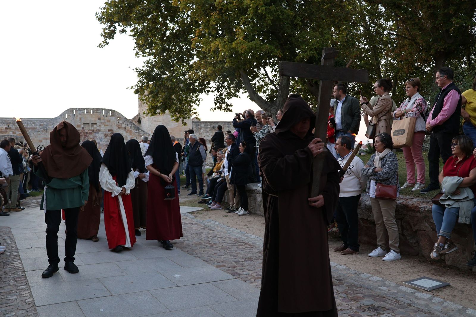 Desfile del entierro de los Hijos de Arias Gonzalo