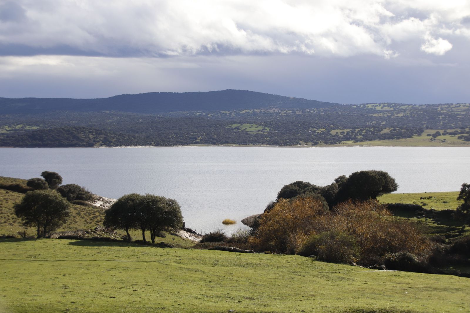 Embalse de Santa Teresa. Foto de archivo