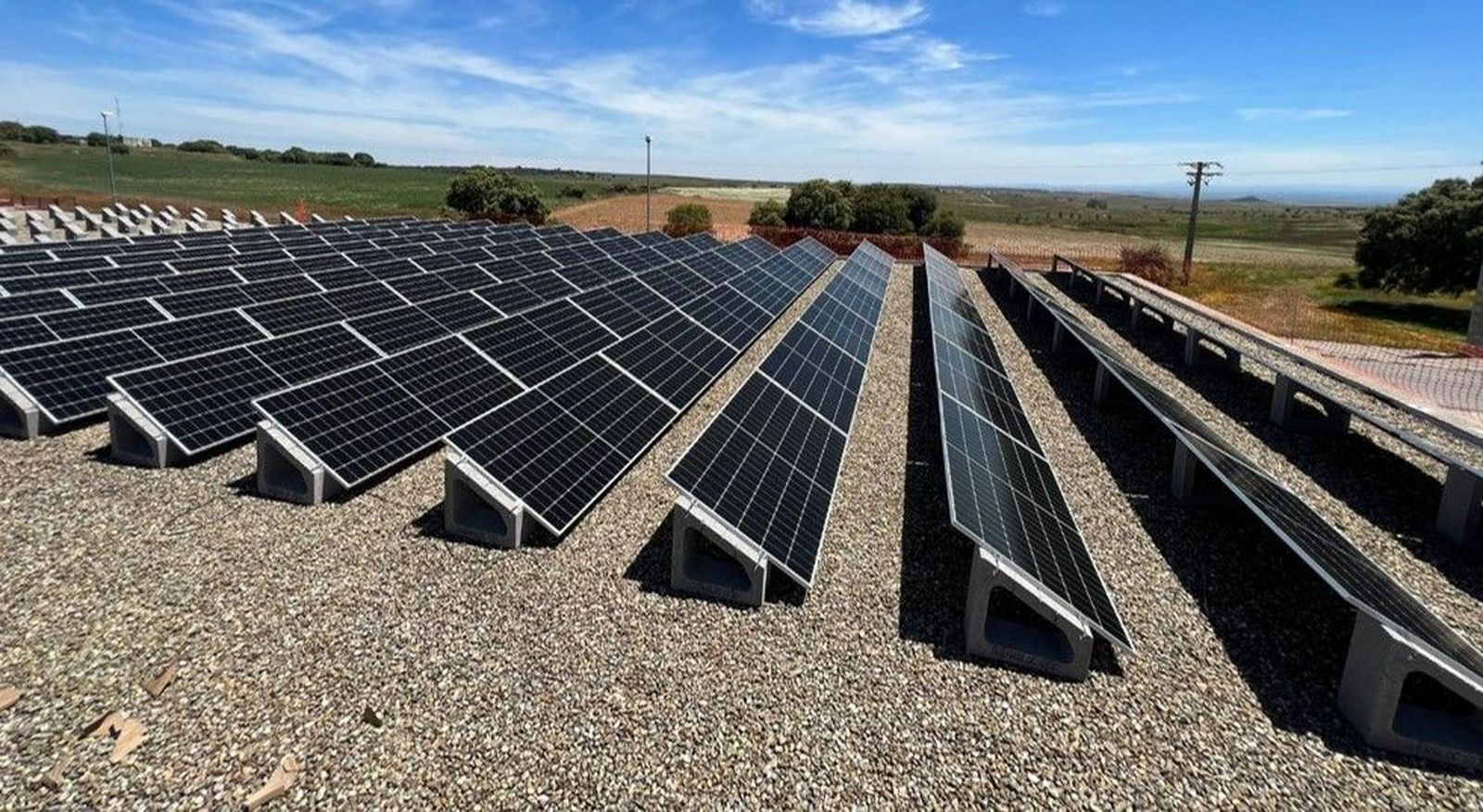 Buenavista instalación fotovoltaica en el depósito de la comunidad energética