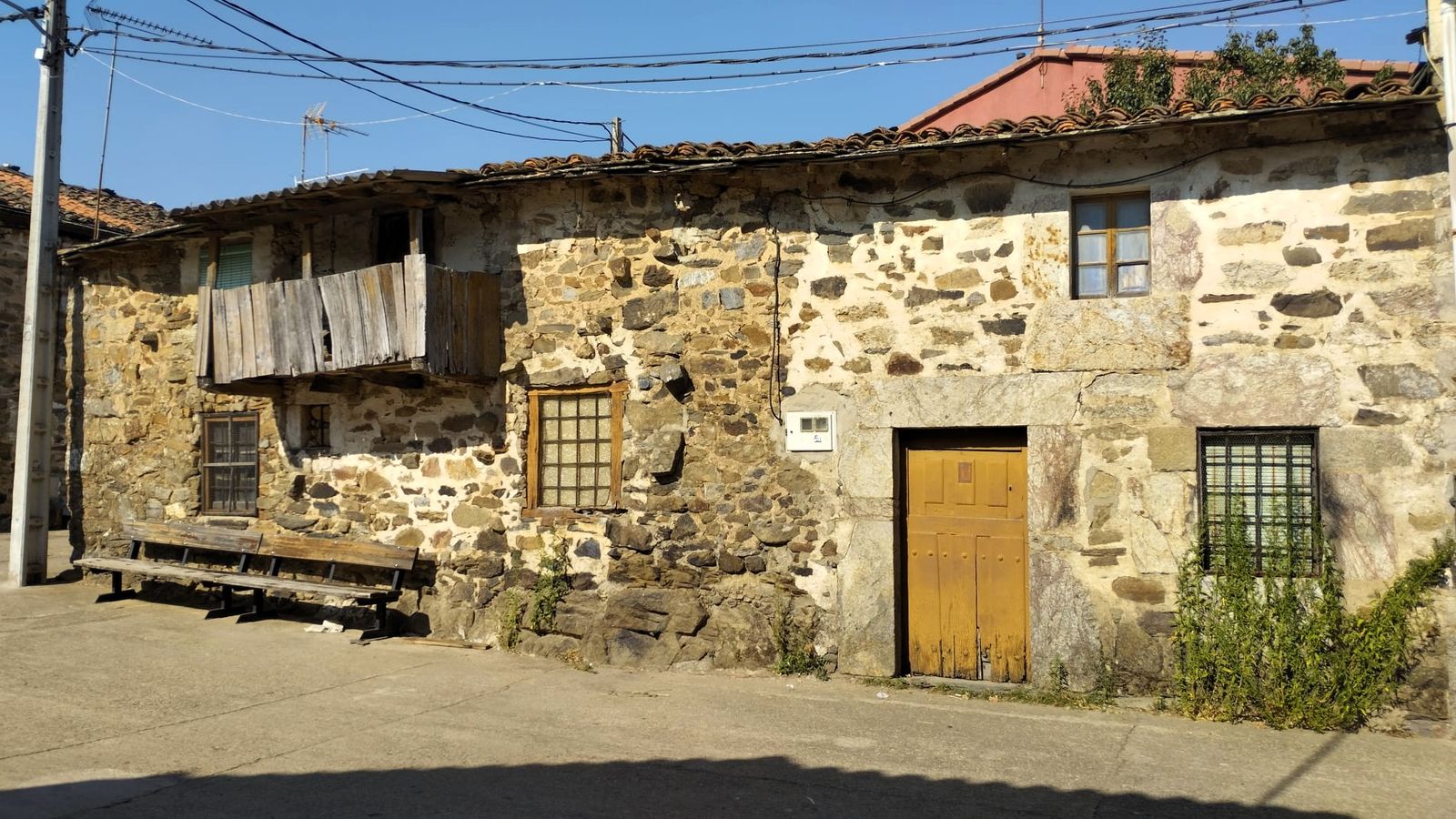 Inmueble de Figueruela de Abajo. Foto Plataforma en Defensa de la Arquitectura Tradicional de Aliste