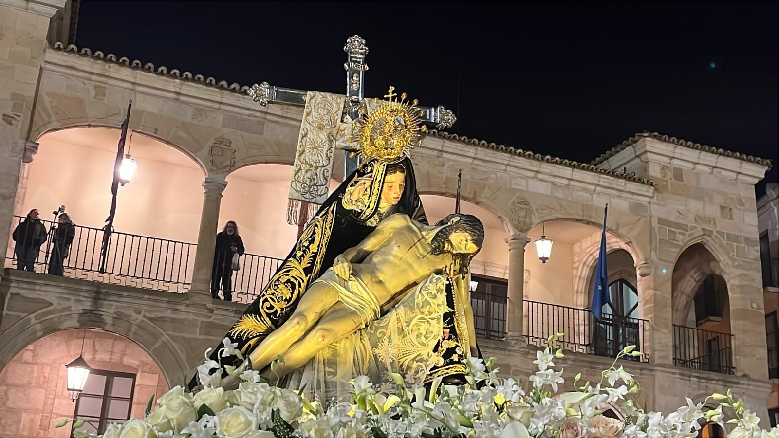 Nuestra Madre en la Plaza Mayor