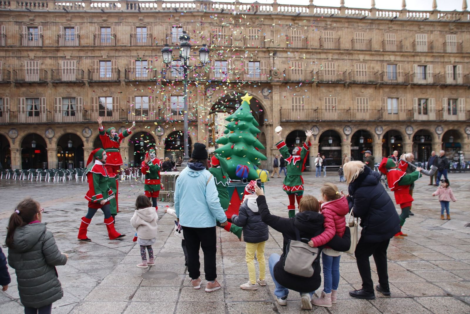 Pasacalles navideño “Duendes”