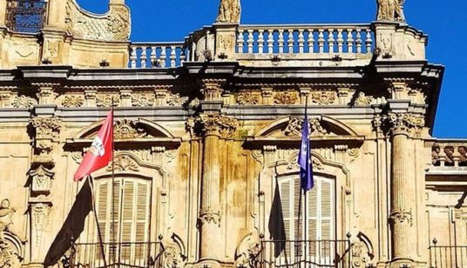 Fachada del Ayuntamiento de Salamanca. Ciudadanos por la Defensa del Patrimonio 