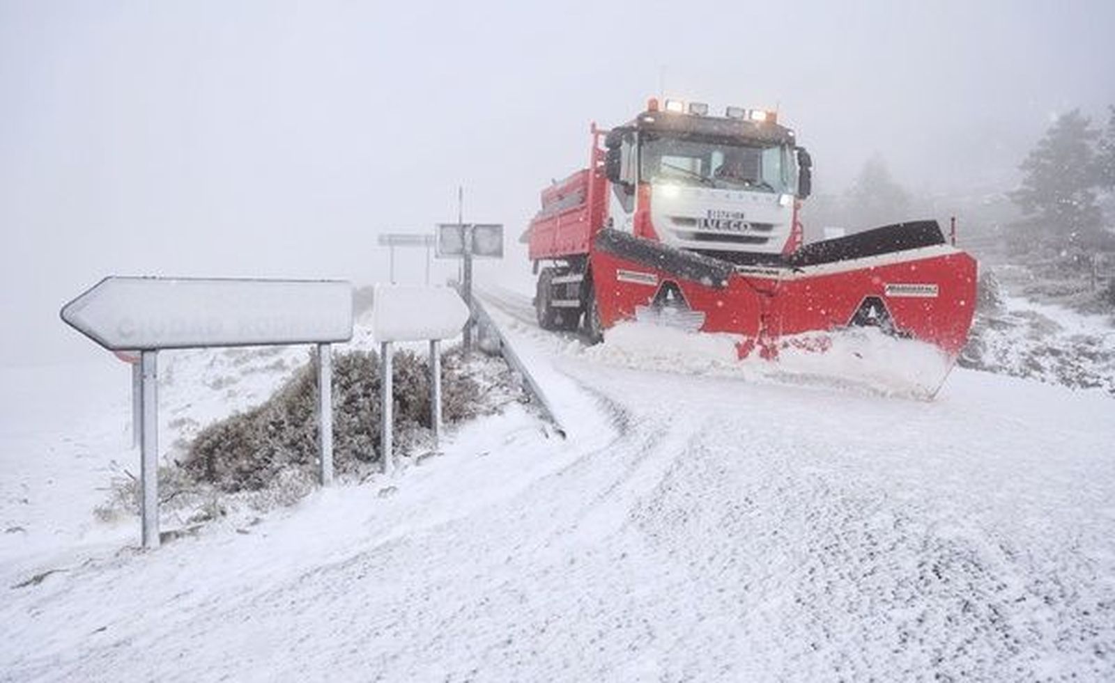Intensa nevada en la Peña de Francia, 7 de marzo de 2024. Fotos José Vicente  ICAL (1)