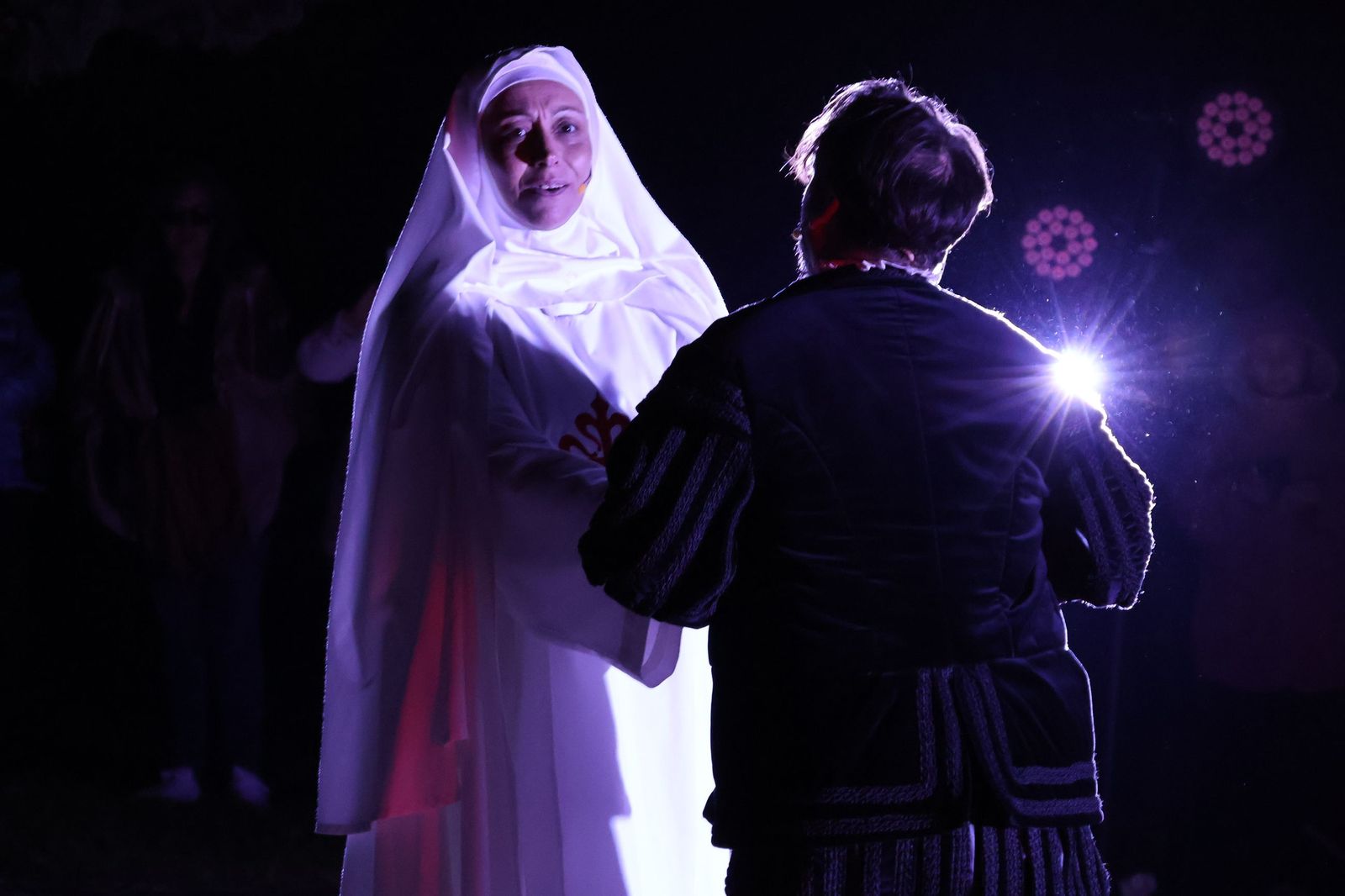 GALERÍA | Don Juan Tenorio cierra temporada en el Cementerio de San Atilano