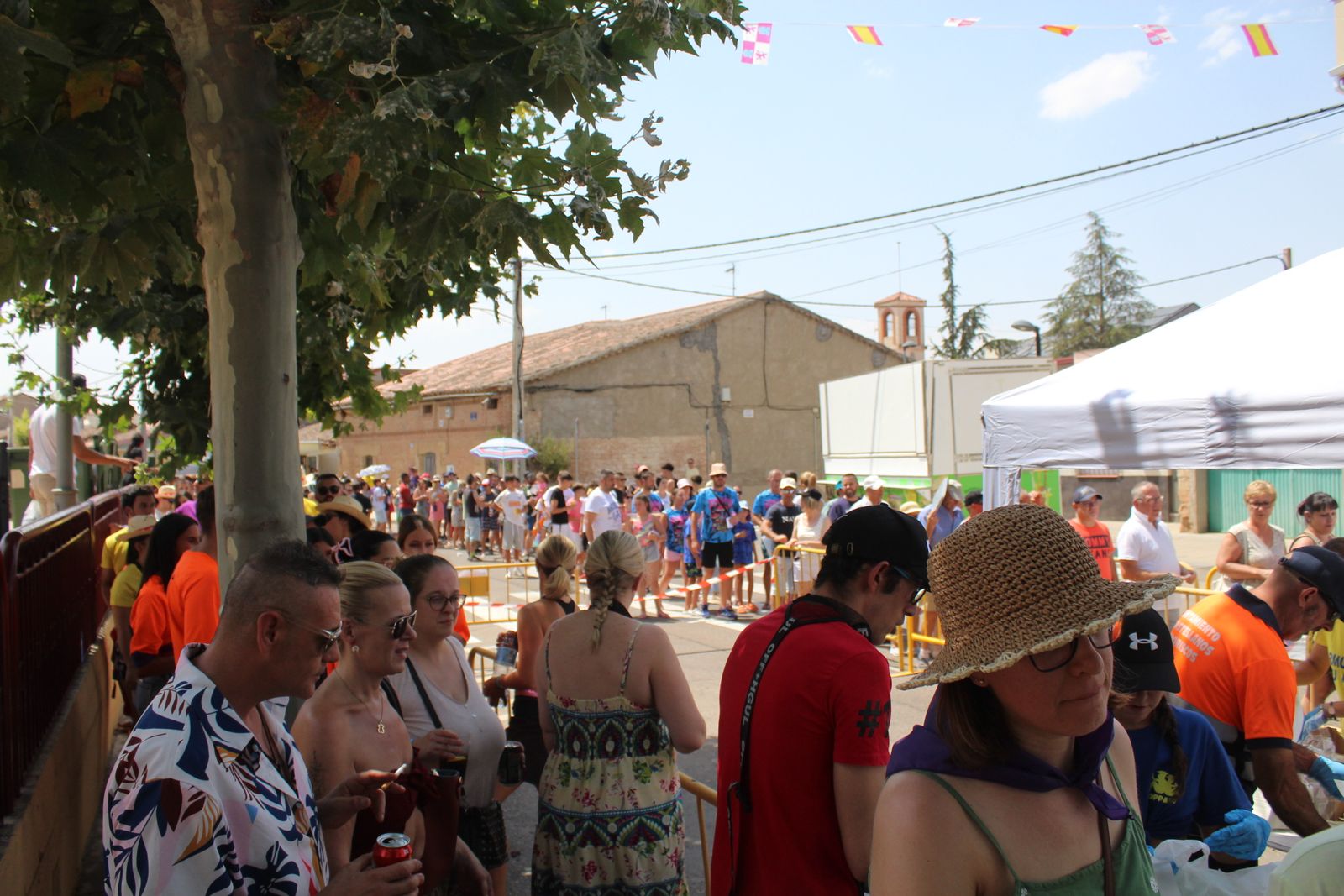 Castellanos de Moriscos. Gran paella popular