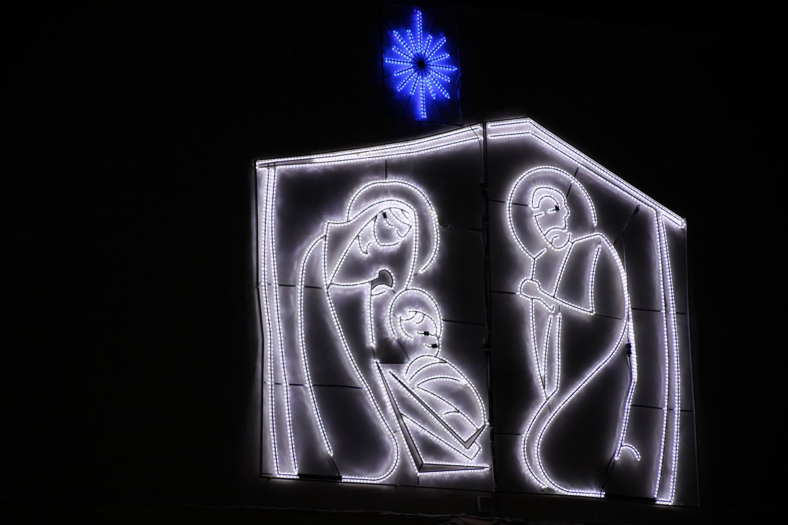 iluminacion-y-decoracion-navidena-en-castellanos-de-moriscos-8