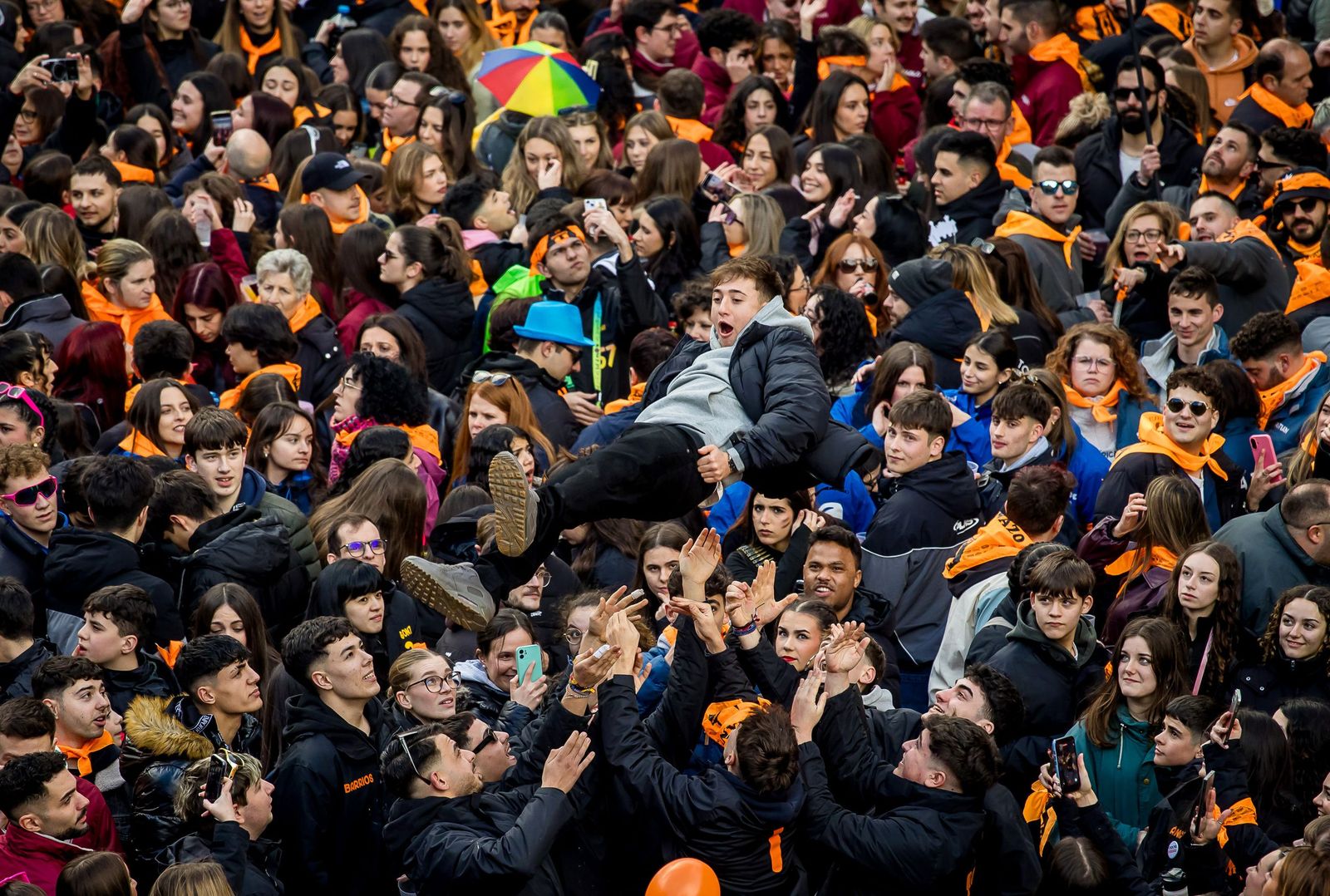 Gran ambiente en el inicio del Carnaval del Toro 2026: el Campanazo en imágenes