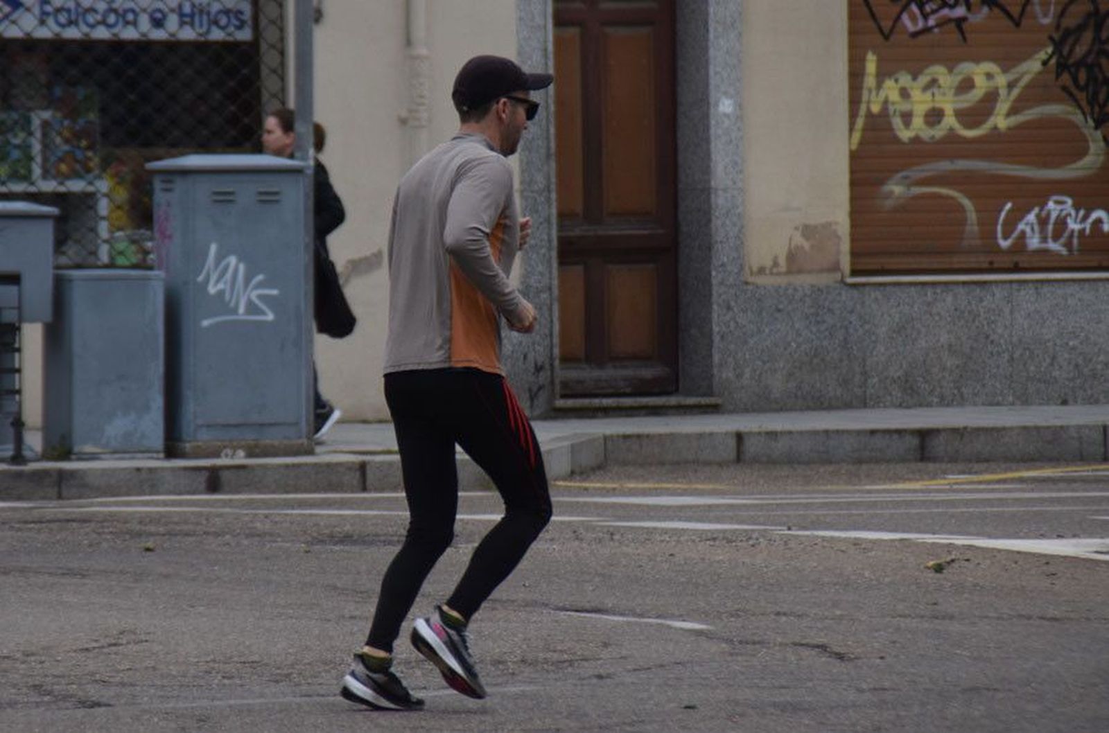 Deporte corredor cuarentena confinamiento