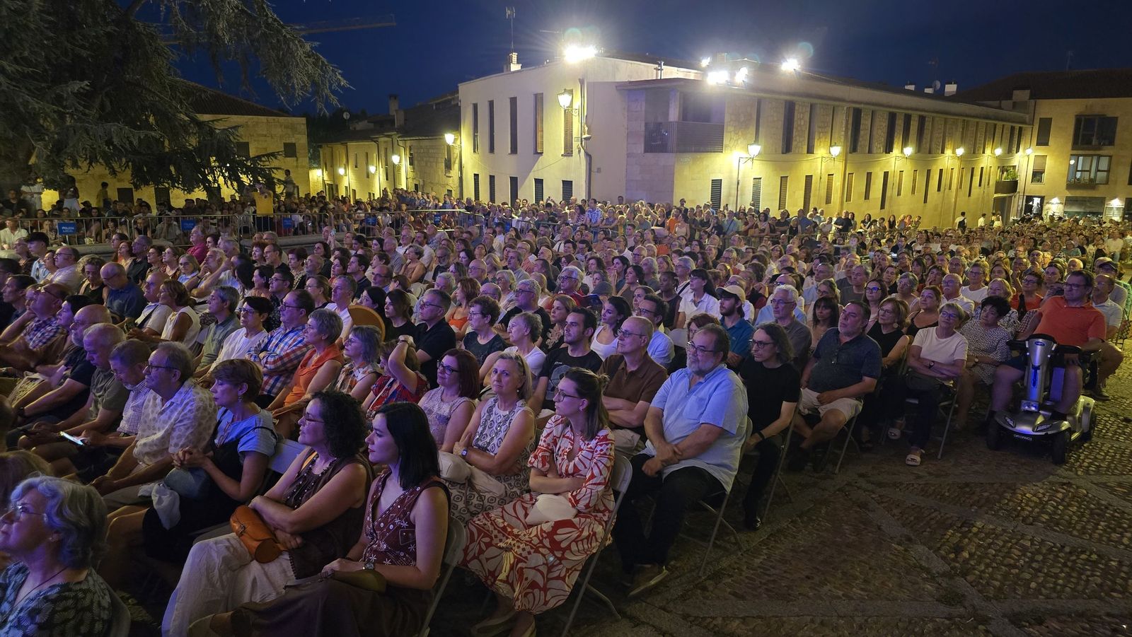 Concierto de jazz del grupo Sullivan Fortner y Peter Bernstein en el Patio Chico de Salamanca