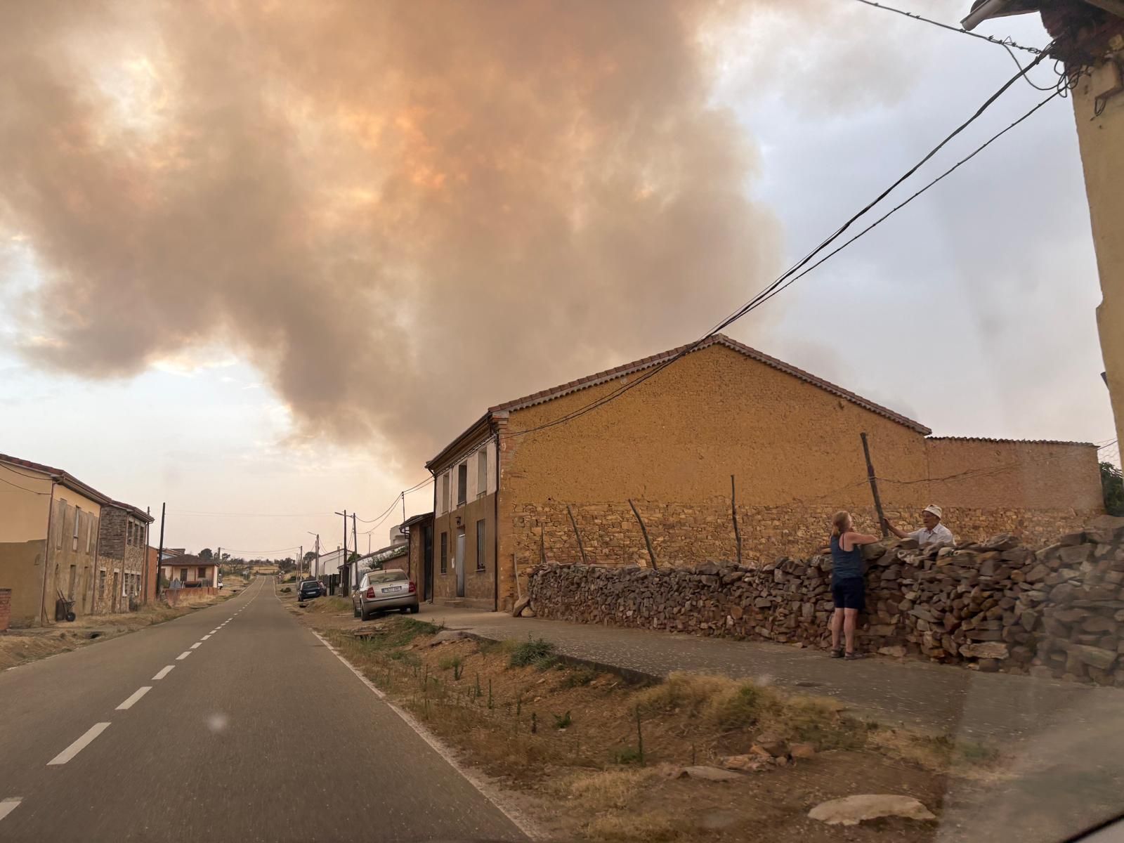 GALERÍA | Incendio grave en Puercas: este es su aspecto