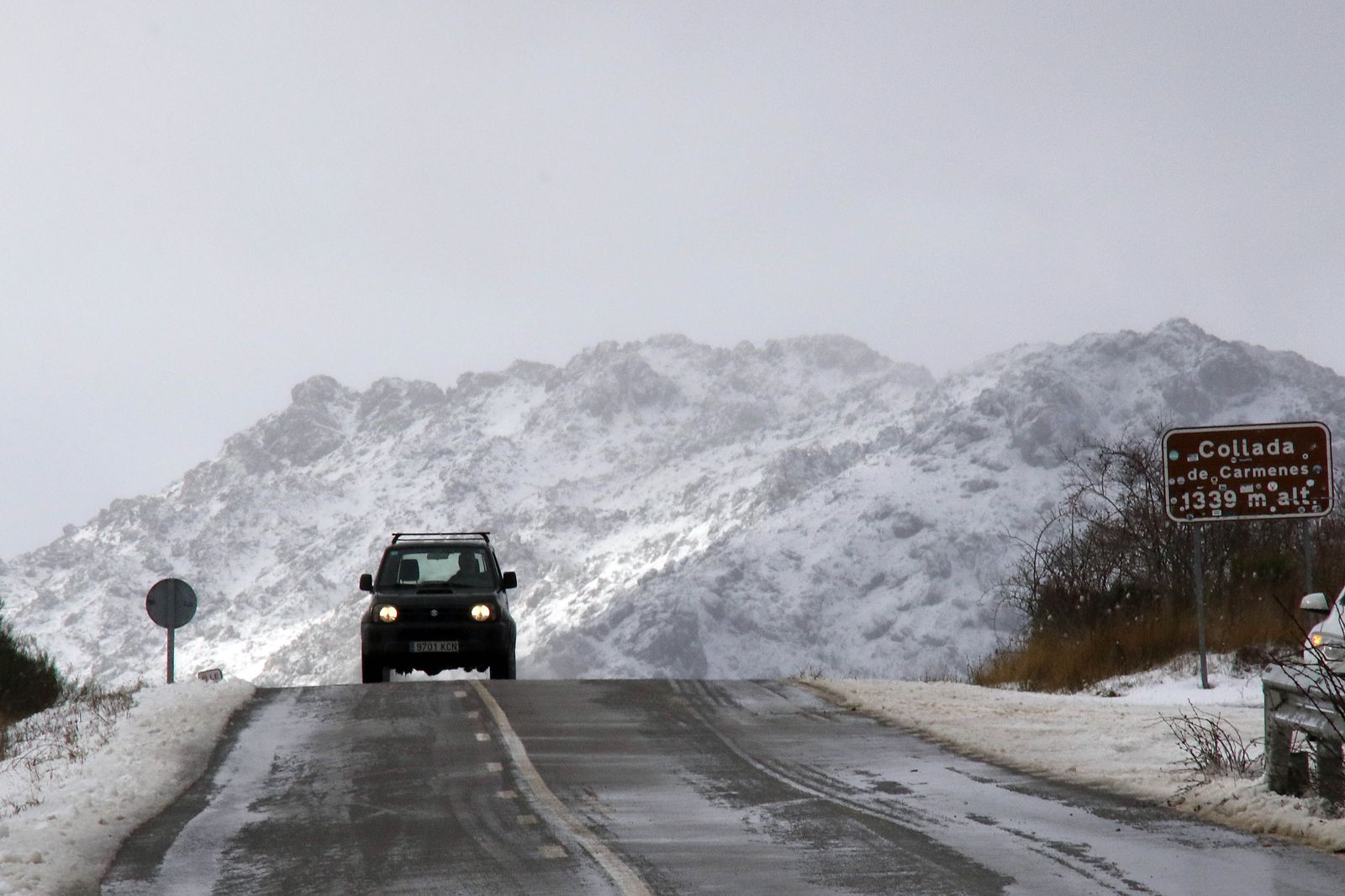 La nieve cubre el puerto de León