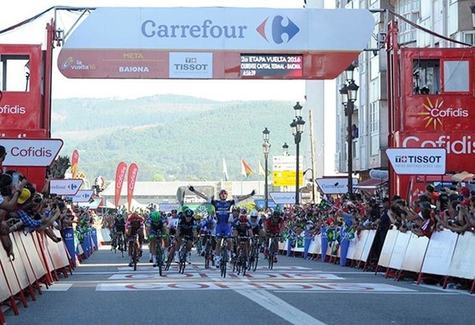 Gianni Meersman se impone en el primer sprint de la Vuelta
