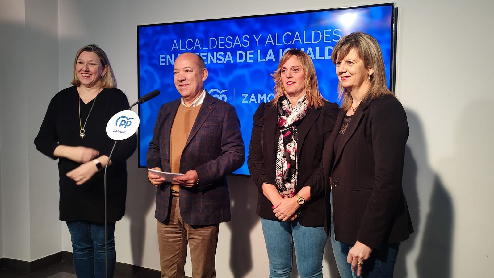 Firma del manifiesto por la igualdad en el PP de Zamora