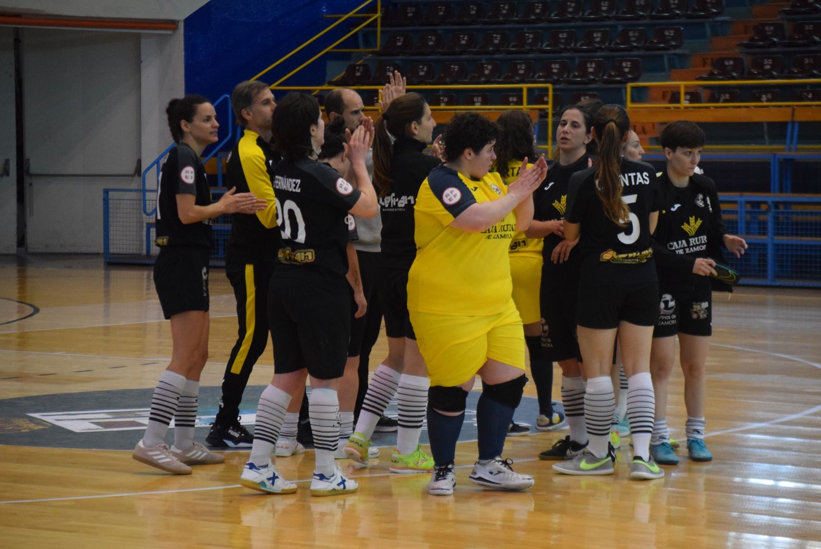 Un instante final del River Zamora - AD Mioño. Archivo.