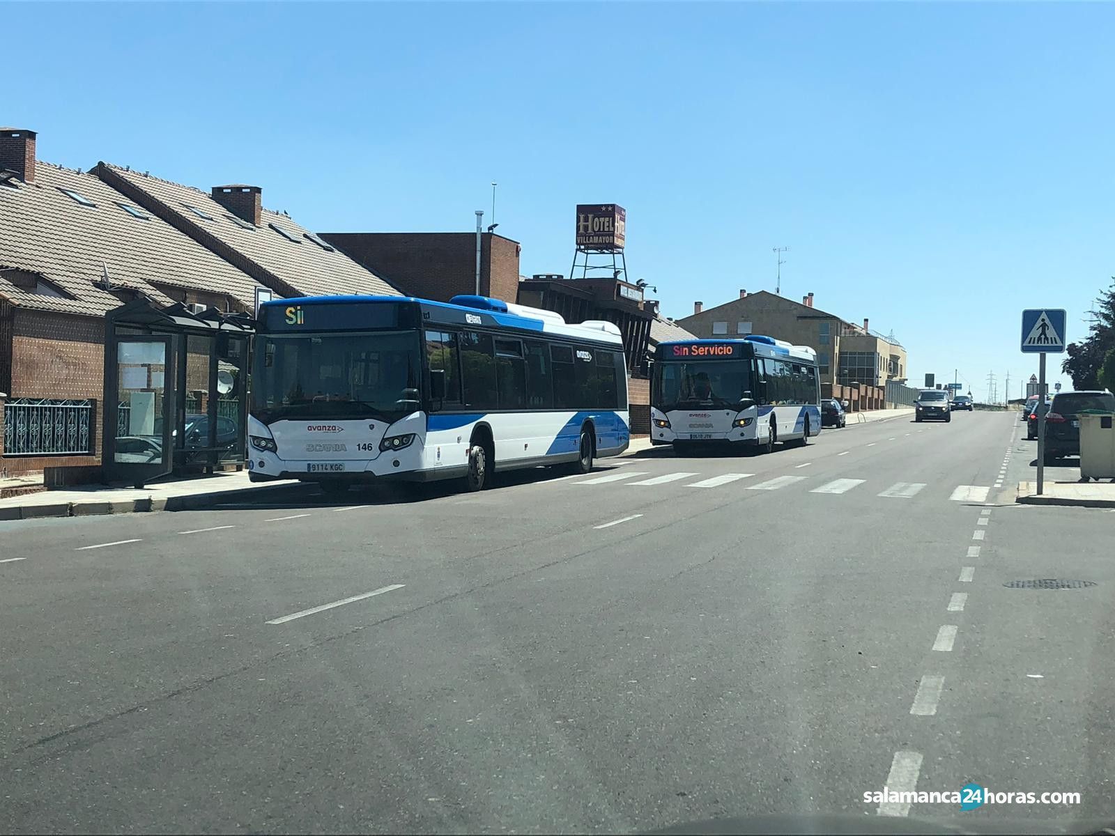 Autobús en Villamayor de Armuña. Foto de archivo